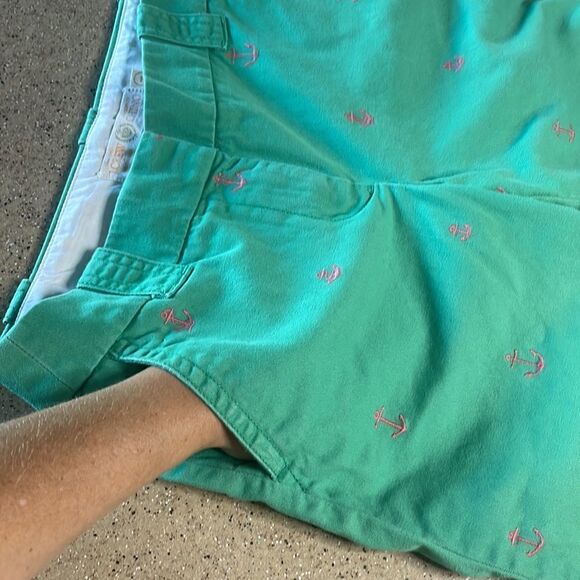 J. Crew Weathered Broken-In Classic Twill Chino Favorite Fit Clam Digger Shorts - Picture 5 of 14